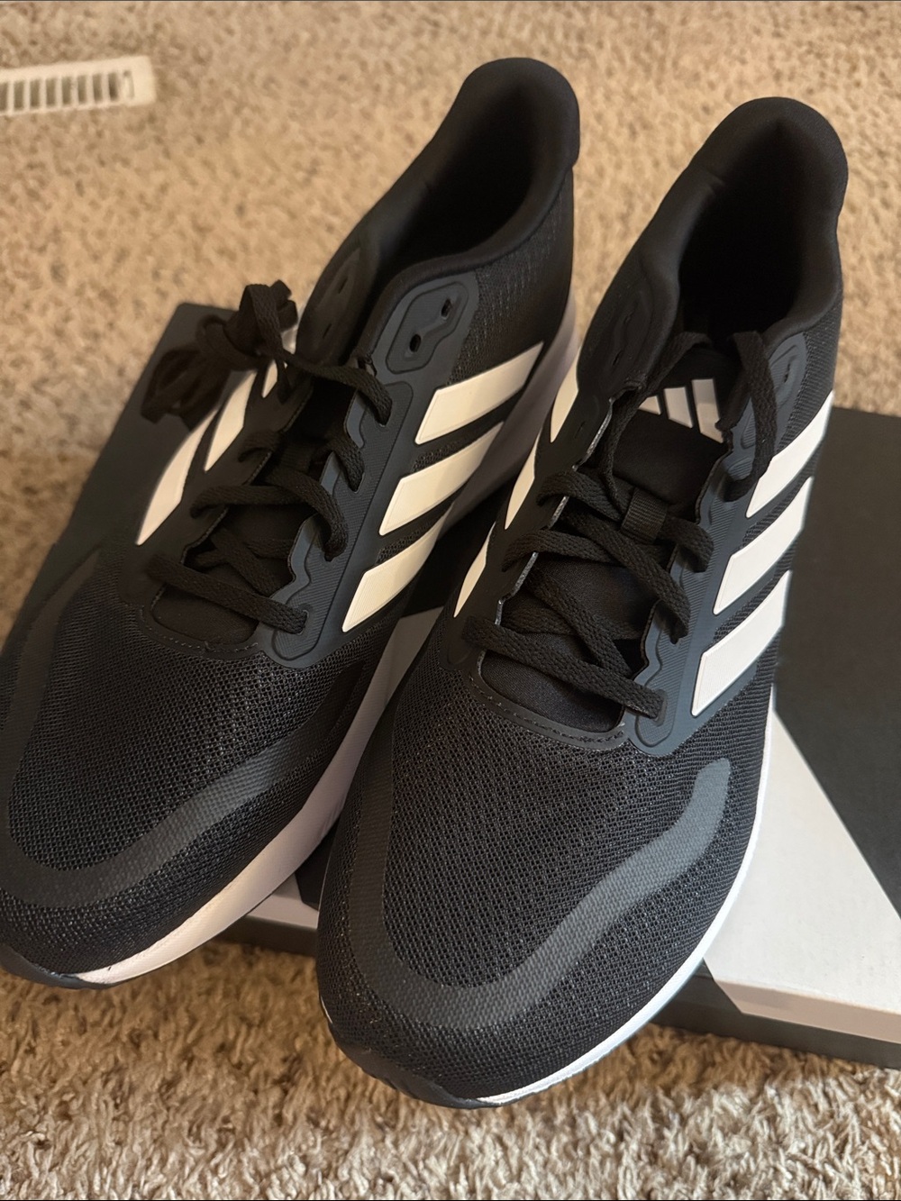 Size 12 adidas Black and White Running Sneakers with Cloudfoam - Picture 3 of 4